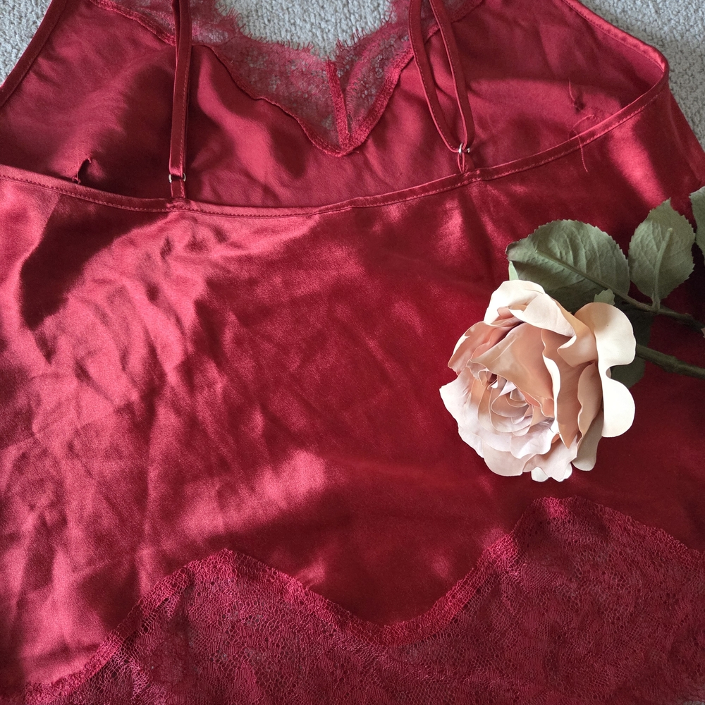 Elegant Victoria’s Secret Red Satin Lace Lingerie Set M | Babydoll & Shorts - Picture 9 of 10